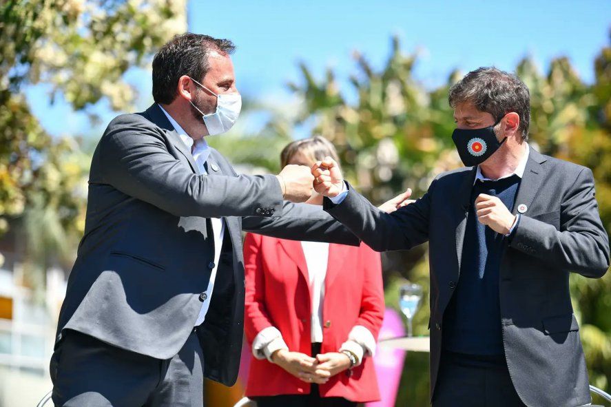 El intendente de Escobar, Ariel Sujarchuk, junto al gobernador Axel Kicillof