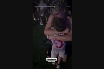ascacibar corazon: del es un animal de veron al festejo feliz con su hijo en la cancha