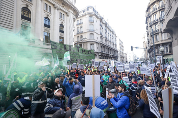 AUBASA día siete: audiencia y movilización al ministerio de Trabajo