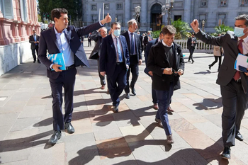Axel Kicillof en el encuentro por la redistribución federal de la coparticipación