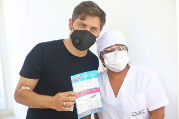 El gobernador Axel Kicillof ya se aplicó ambas dosis de la vacuna Sputnik V. Ahora, el foco está puesto en la segunda etapa.