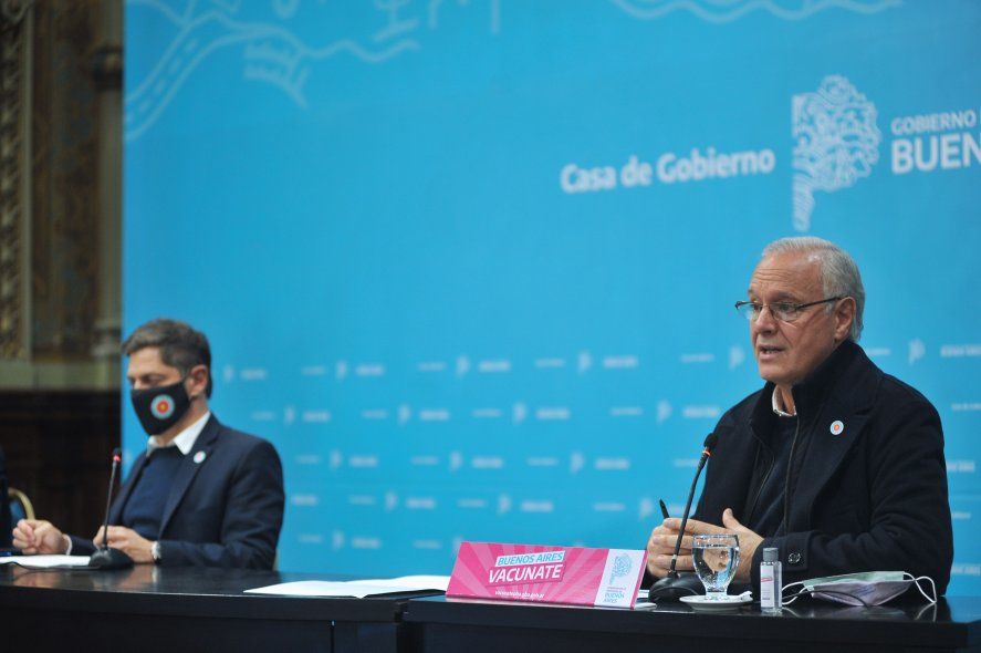 “A partir de mañana miércoles hay vacunación libre para los mayores de 25 años”, anunció el gobernador Axel Kicillof.
