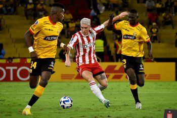 Benjamín Rollheiser en Barcelona vs. Estudiantes por Copa Sudamericana. (Foto: prensa EDLP)