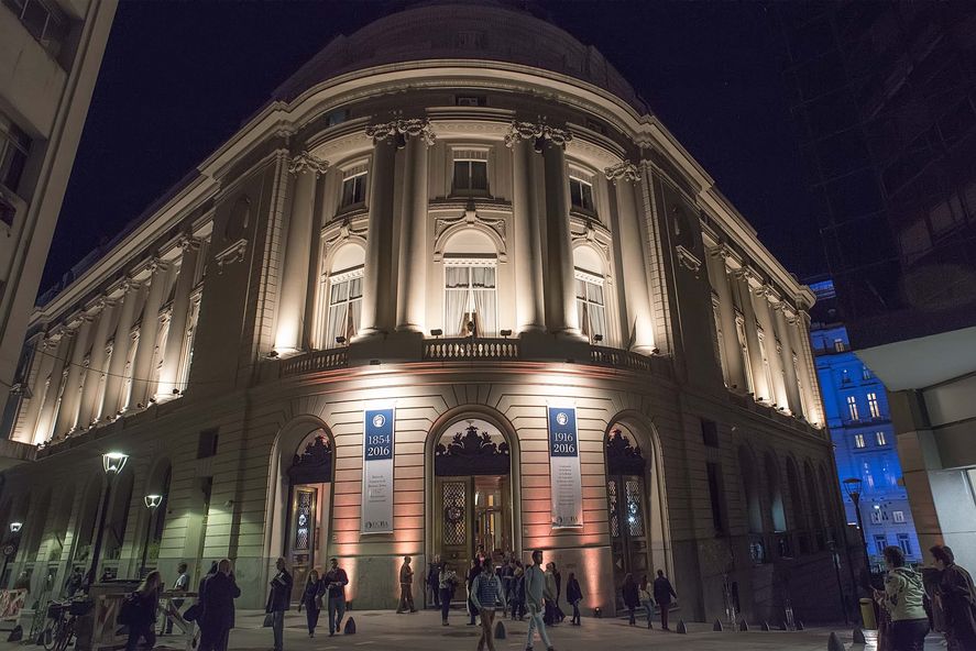 Cada 10 de julio se celebra el Día del Comerciante, fecha en la que se fundó la Bolsa de Comercio de Buenos Aires. 
