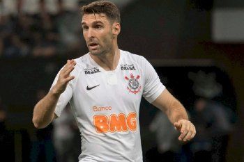 Mauro Boselli se despidió del Corinthians