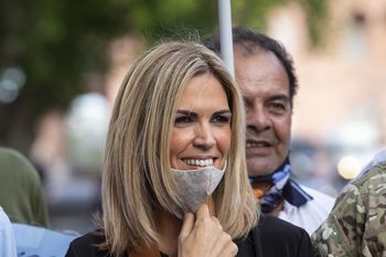 La organización ultra K, La Cámpora, denunció fusilamiento mediático contra Cristina Kirchner. Patricia Bullrich salió a defender a Viviana Canosa.