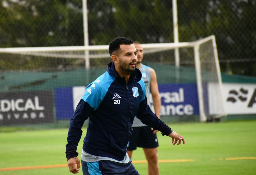 Edwin Cardona, refuerzo de Racing en el mercado de pases.