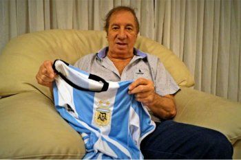 Carlos Bilardo y un justo reconocimiento por parte de la Ciudad de La Plata.