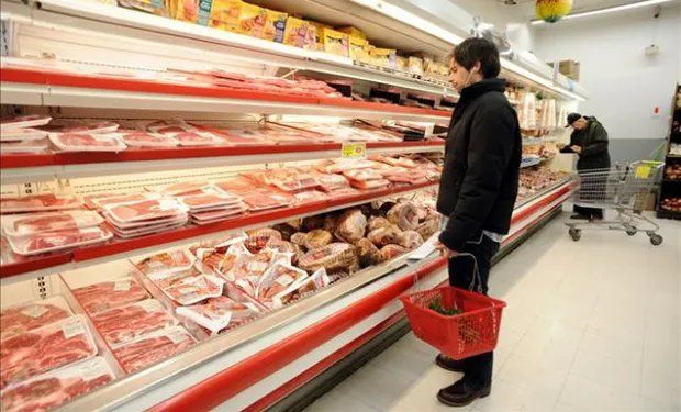 El Gobierno frenó la exportación de carne para controlar el precio