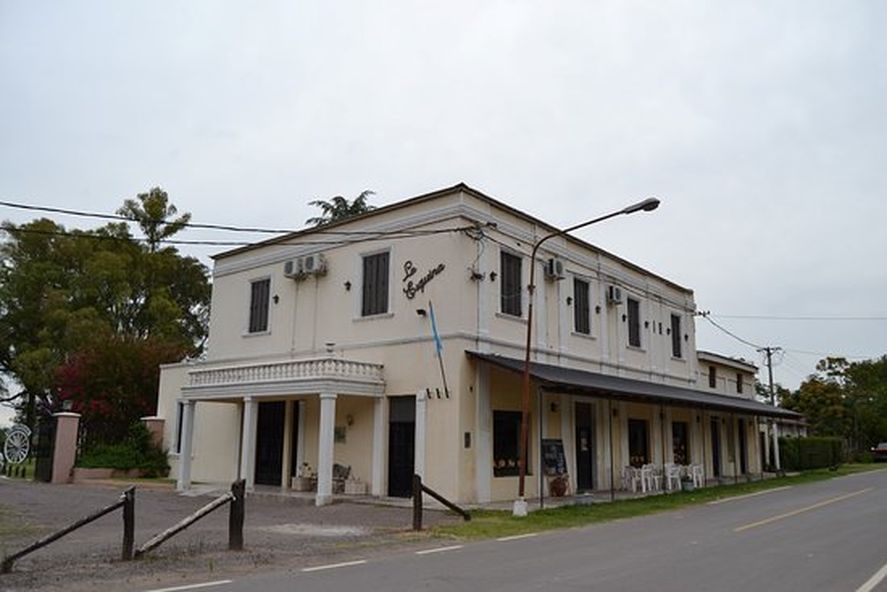 Hotel y Restaurante Casa Bioy. 
