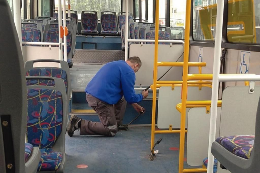 ¿Cuáles son los incumplimientos más comunes del transporte público a personas con discapacidad?