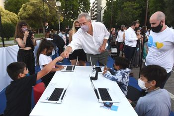 internet y netbooks, lo que se viene en las escuelas del pais