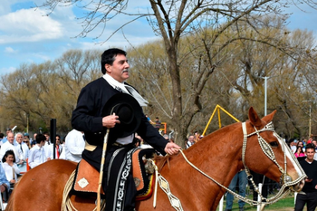 desfiles, comidas criollas y recitales: se viene la fiesta nacional del gaucho en general madariaga