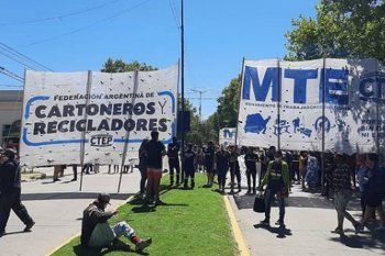San Vicente: represión contra cartoneros y recicladores