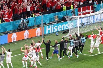 Por y para Eriksen: Dinamarca dio una nueva muestra de caráceter en la Eurocopa.