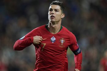 Amo Argentina, dijo Cristiano Ronaldo en su vivo de Instagram.