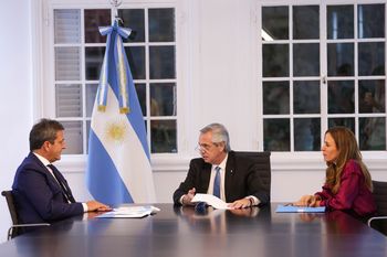 El Gobierno anunció un aumento del 35% de la Tarjeta Alimentar