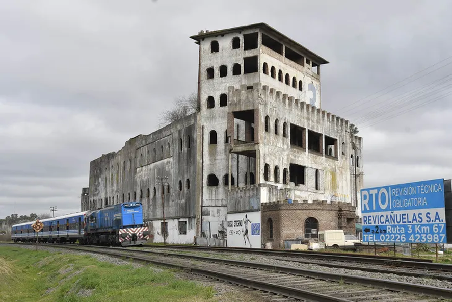 Télam