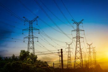 El aumento de las tarifas de electricidad regirá a partir de abril.