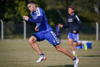 Leonardo Morales en la práctica de Gimnasia