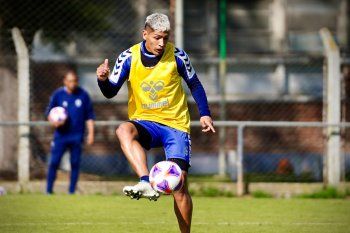 Eric Ramírez en acción en la práctica de Gimnasia (Foto: prensa GELP).