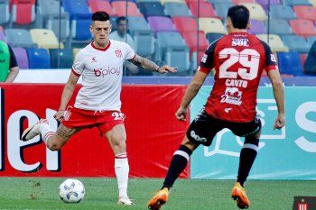 Leonardo Godoy en acción en Estudiantes vs. Central Córdoba. (Foto: prensa EDLP)
