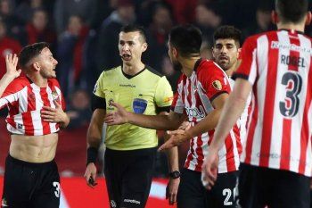 CONMEBOL dio a conocer el audio del VAR en el gol anulado a Estudiantes.