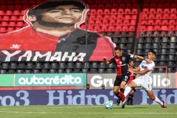 Estudiantes visitó a Newell´s en Rosario