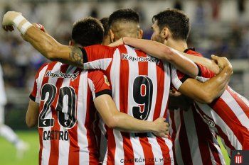 Leandro Díaz marcó el gol ante Vélez y Estudiantes festejó en la Copa de la Liga (Prensa EDLP)