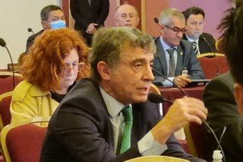 Fabián Pepín Rodríguez Simón en su banca del Parlasur. Debió retirarse tras ser abucheado.