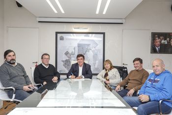 El intendente de La Matanza firmó paritarias de 116 por ciento.