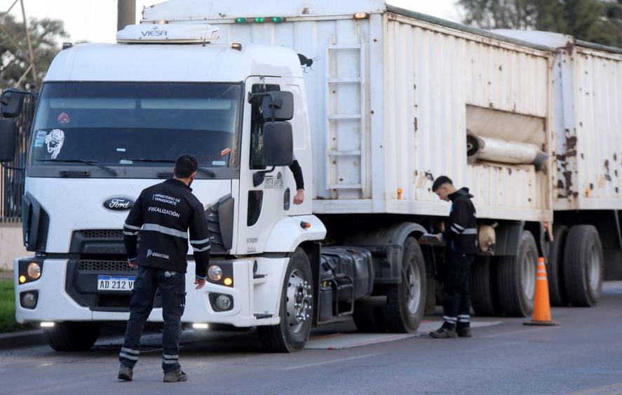 Restringen la circulación de camiones en rutas y autovías bonaerenses ...