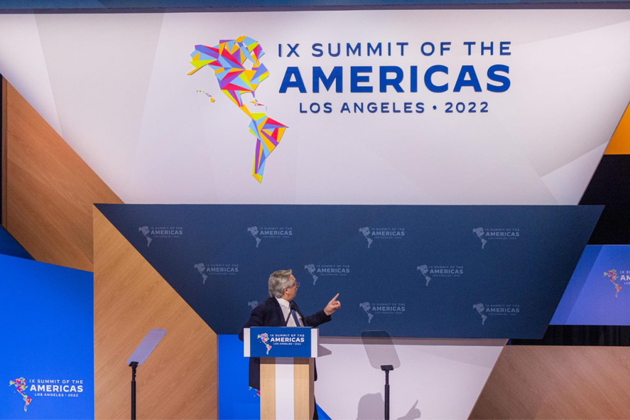 Alberto Fernández marcó la ausencia de las Islas Malvinas en el logo