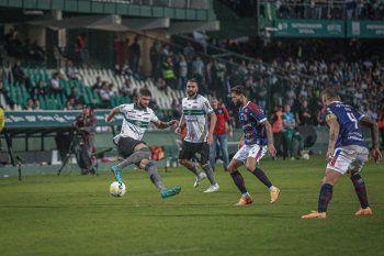 Fortaleza perdió con Coritiba antes de viajar a la Argentina para jugar con Estudiantes por Copa Libertadores