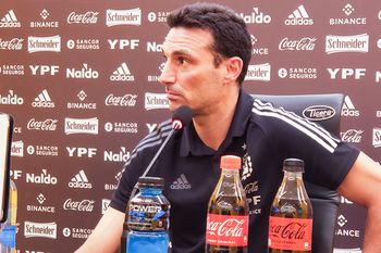 el 11 de scaloni, la incomodidad con la scaloneta y el disfrutar hoy de messi y di maria