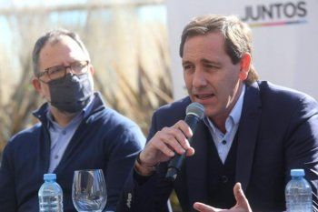 Julio Garro y Fabián Perechodnik durante la presentación de Juntos en La Plata para las elecciones 2021.