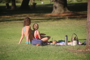 ¿despedimos la ola de calor?: asi estara el tiempo en la provincia hoy