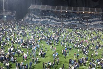 Murió un hincha de Gimnasia ante la represión policial en el Bosque