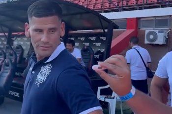 Guillermo Enrique mira el termómetro y la temperatura con la que jugarán ante San Lorenzo