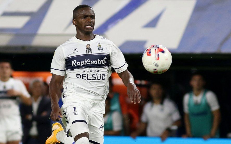 Johan Carbonero en Gimnasia
