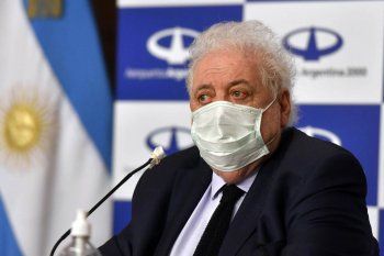 Ginés y una renuncia con poca convicción