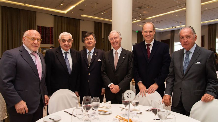 Grupo de los 6.