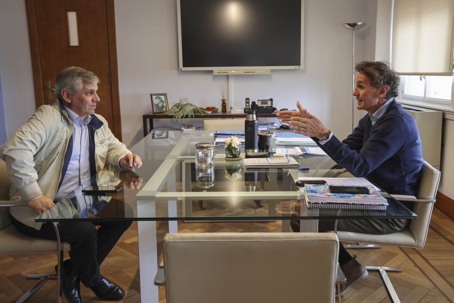 Guillermo Britos, el intendente vecinalista de Chivilcoy que quería Javier Milei para gobernador aseguró que “frenar la obra pública sería nefasto”.