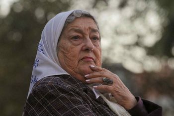Madres de Plaza de Mayo cruzaron al presidente: No se perdió nada
