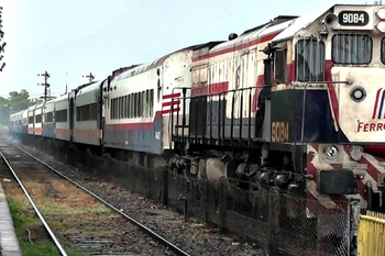 Una vieja formación de Ferrobaires. Dejó de correr en 2016 y en 2018 cerró.