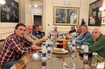 Máxima tensión en el Frente de Todos: La Cámpora cruzó a la CGT y al Movimiento Evita