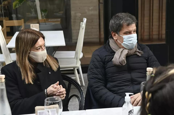 Danya Tavela junto a Facundo Manes, candidatos de Dar el Paso, dentro de Juntos.
