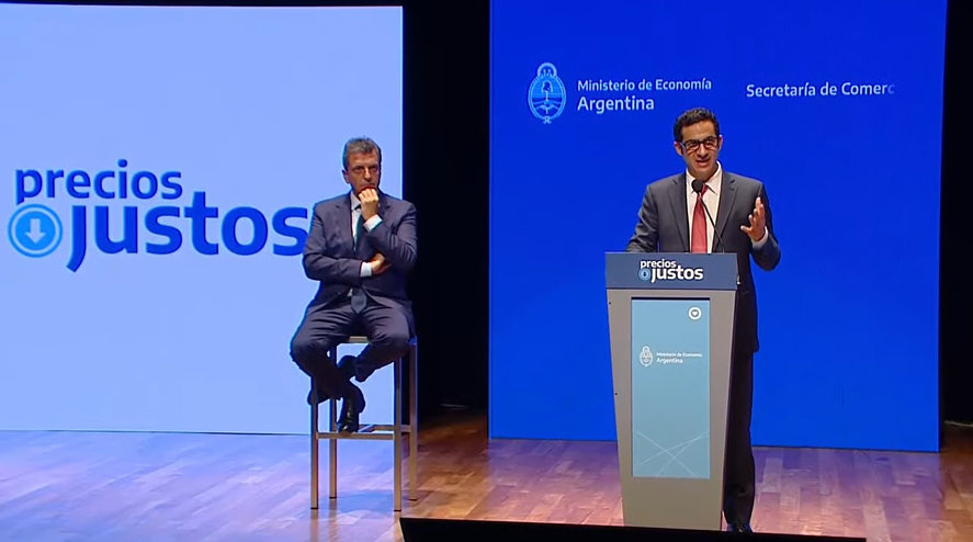 Matías Tombolini y Sergio Massa en la presentación