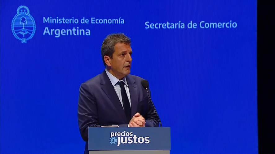 El ministro Sergio Massa lanzó el programa que congela los precios de 1788 productos por cuatro meses. Agradeció a los intendentes que se sumaron.