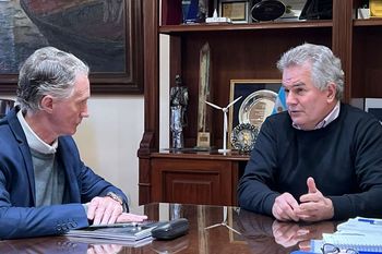 el intendente de bahia blanca le pidio a absa mas obras y mas velocidad en la ejecucion